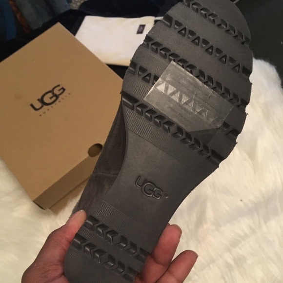 UGG Granite Booties Size 8.5  NWB - Picture 8 of 8